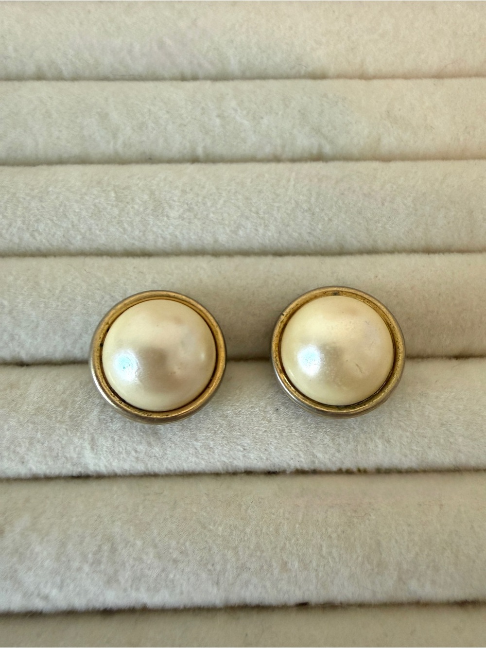 Classic Pearl-Style Button Earrings in Cream with Gold Trim